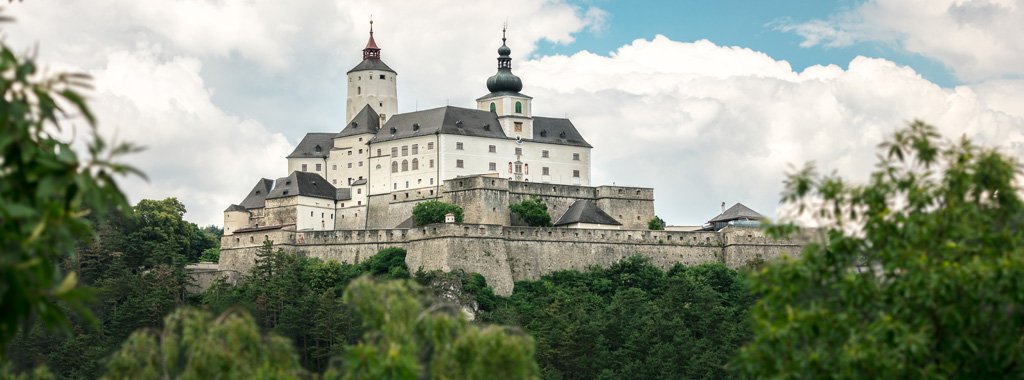 BurgForchtenstein1