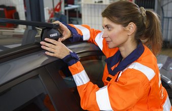 Dachboxmontage im ARBÖ-Prüfzentrum