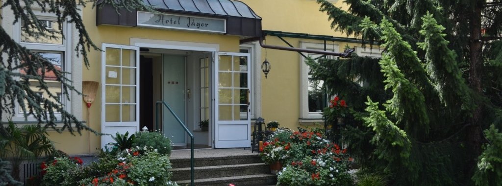 HotelJaeger.JPG