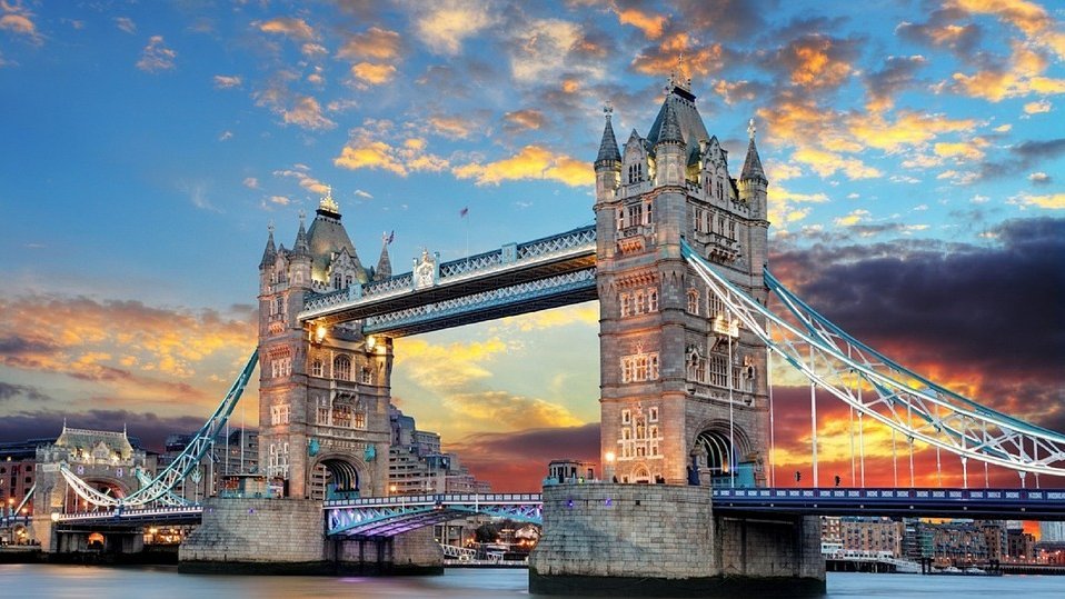 Foto von der Tower Bridge in London / Großbritannien