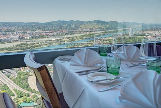 Donauturm - © Turm-Restaurant-1