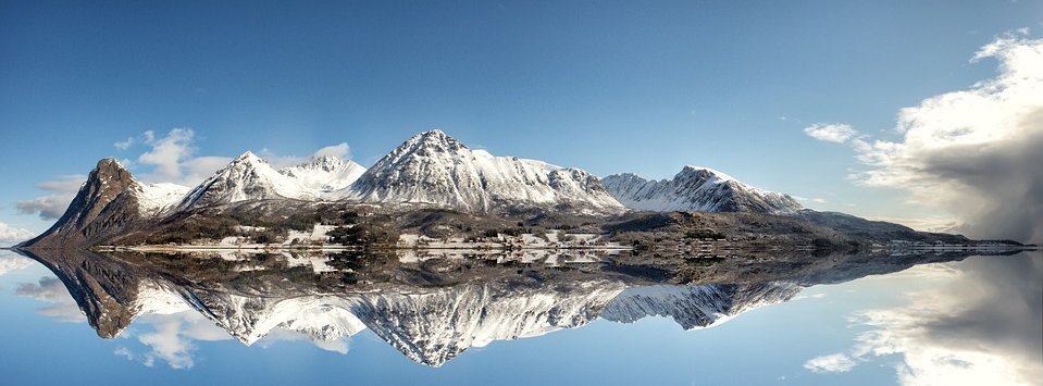 Foto von einem Fjord in Norwegen