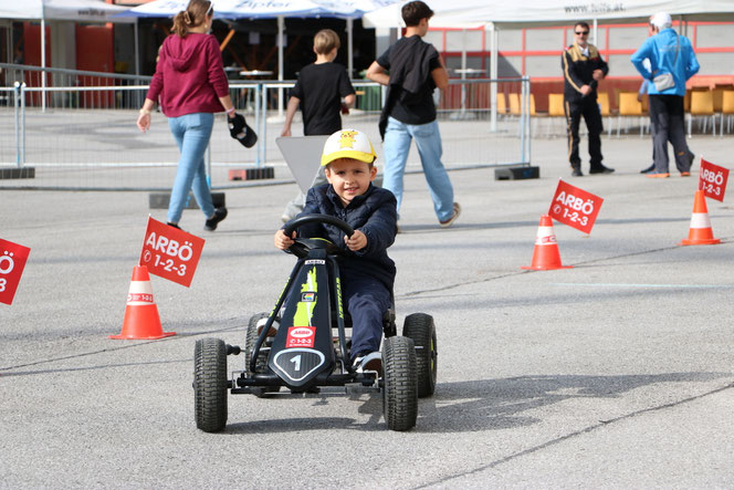 Sicherheitstag auf dem Gelände der Feuerwehrschule Telfs